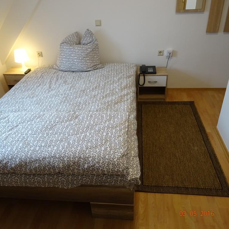 Hotel Einstein Bad Krozingen Exteriör bild