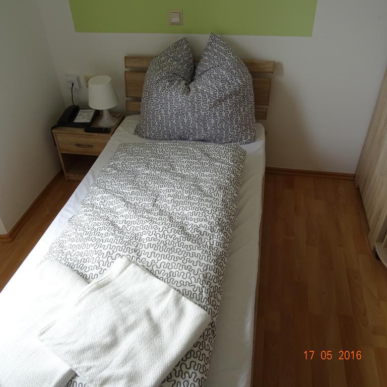Hotel Einstein Bad Krozingen Exteriör bild